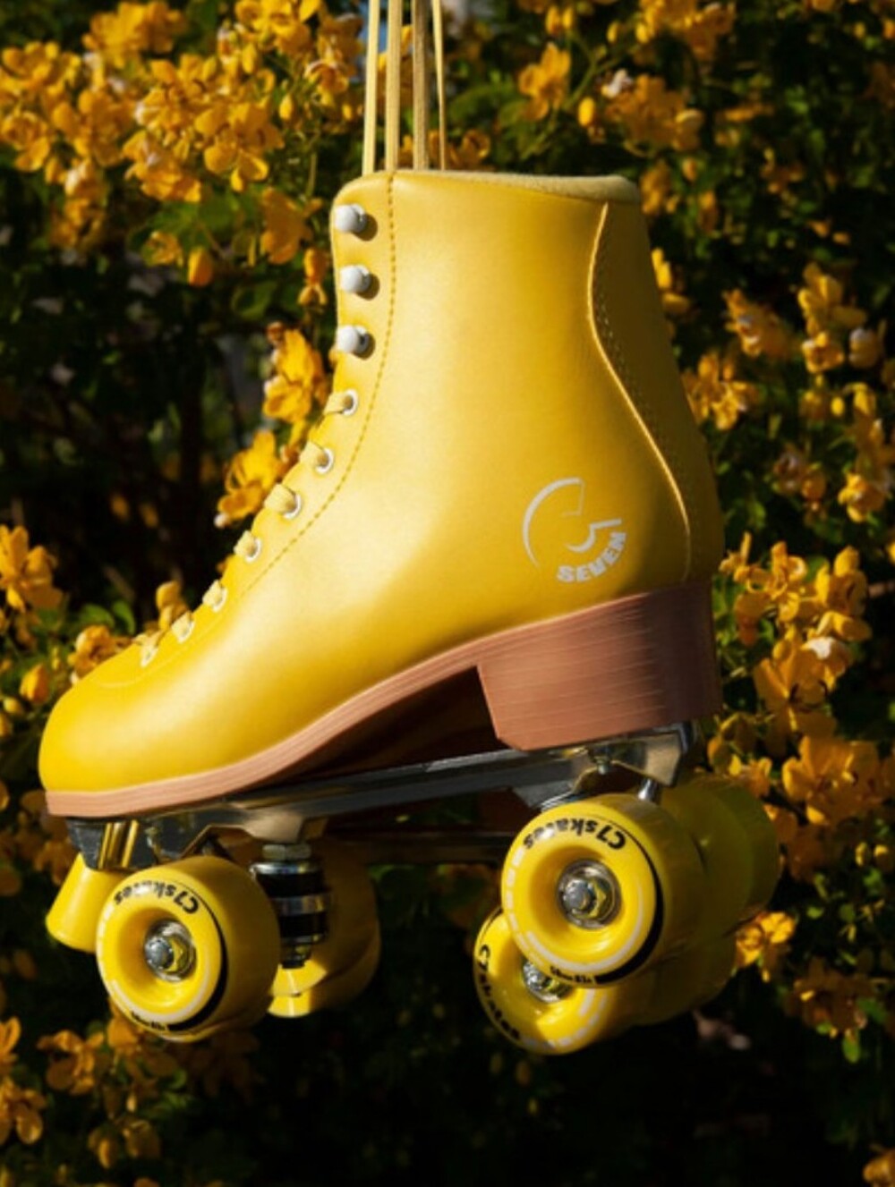 C SEVEN Lemonpop Yellow Retro Roller Skates